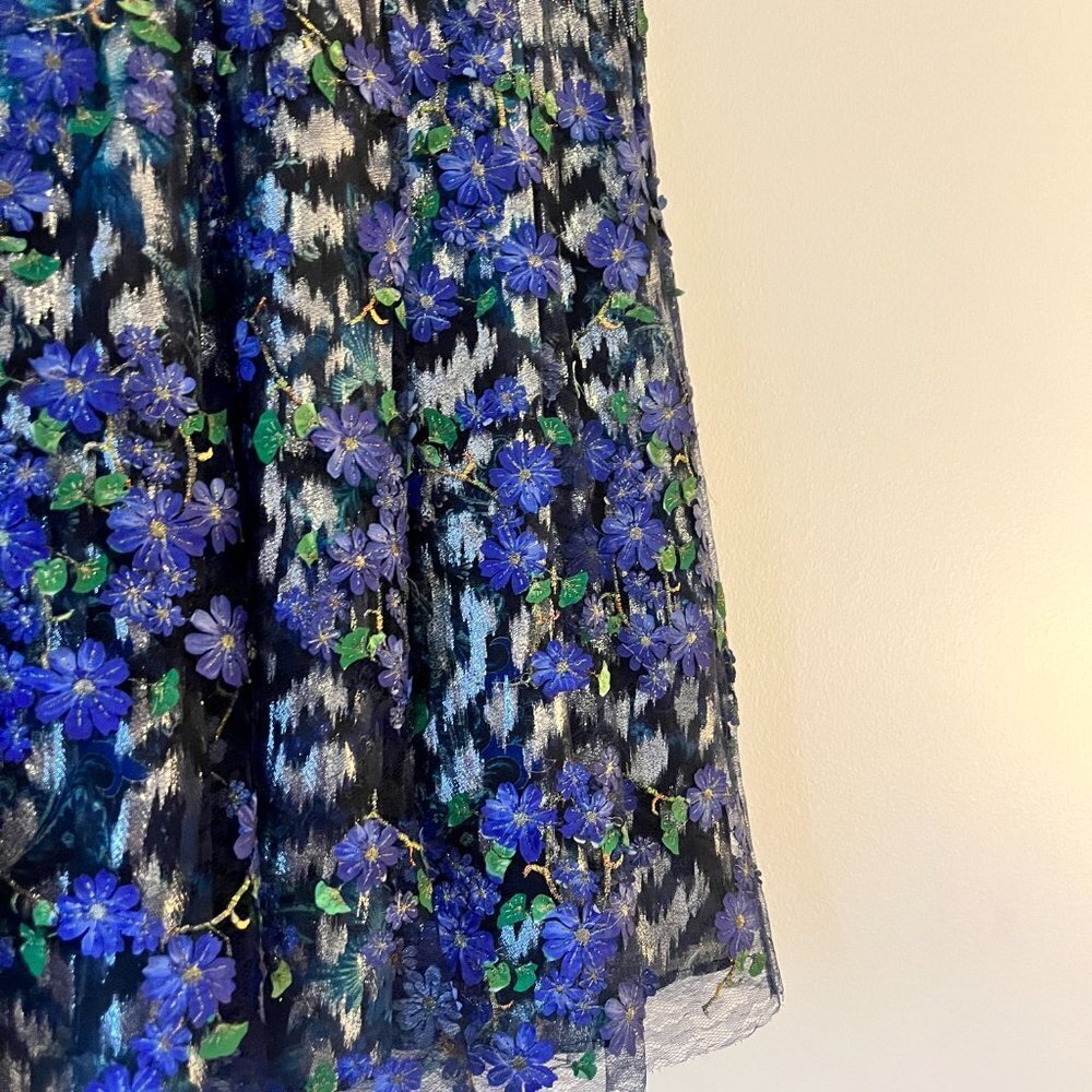Elie Tahari Nicolette Floral Applique Skirt - Picture 2 of 11